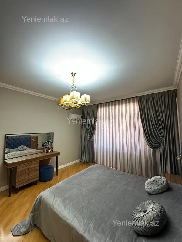 Satılır 4 otaqlı yeni tikili 105 m²
