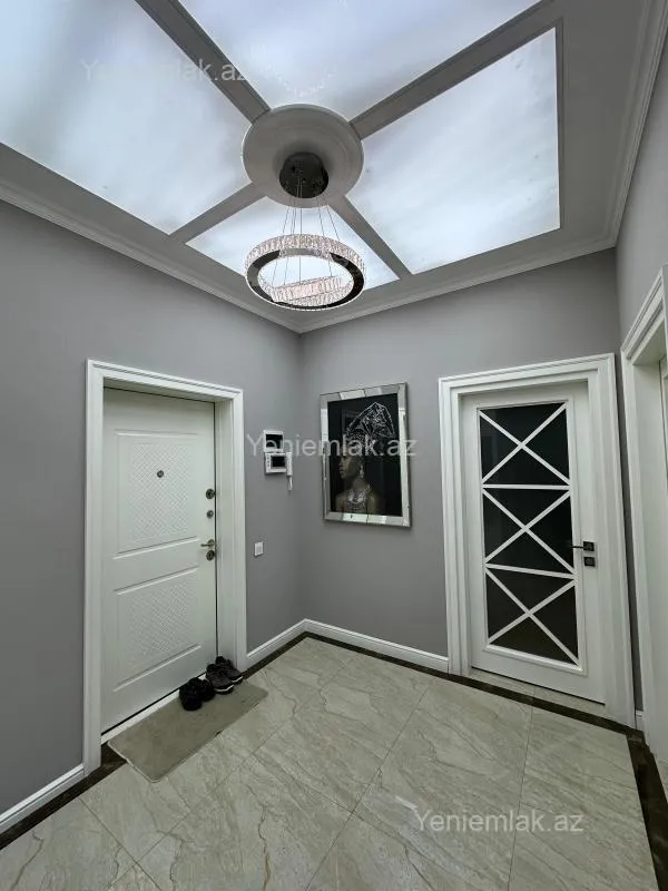 Satılır 4 otaqlı yeni tikili 105 m²