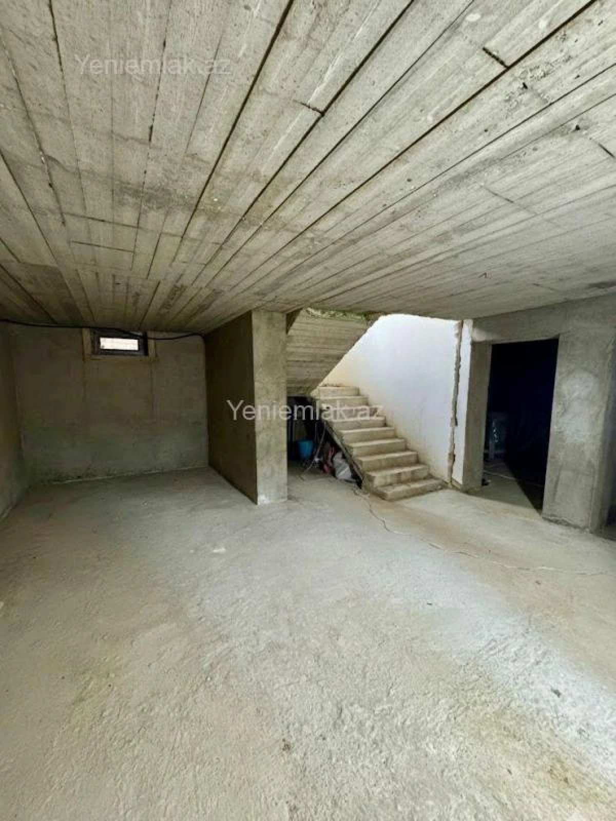 Satılır 1 otaqlı həyət evi 167 m²