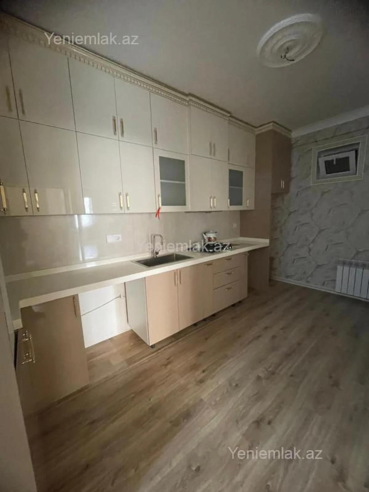 Satılır 2 otaqlı yeni tikili 67 m²