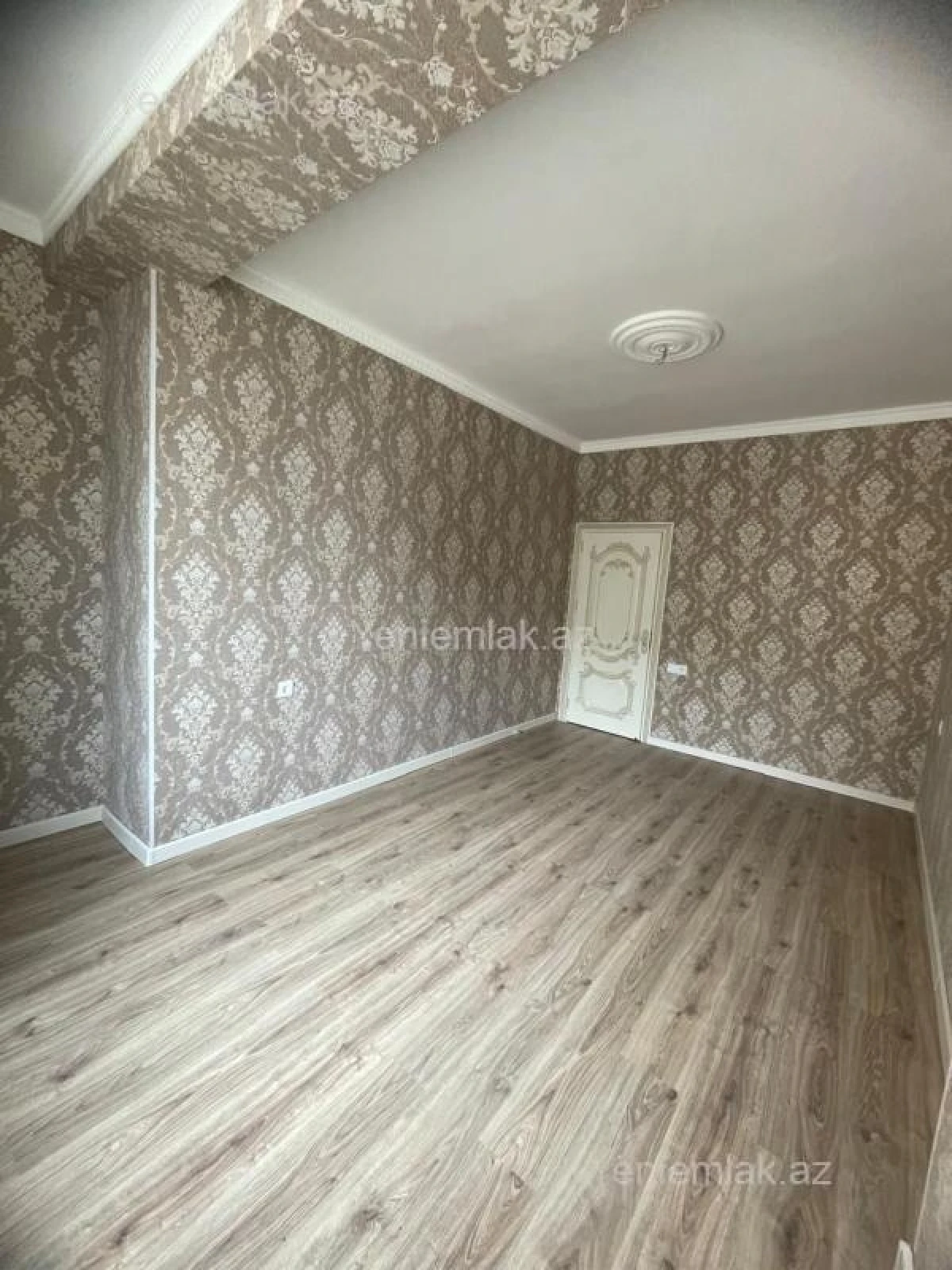 Satılır 2 otaqlı yeni tikili 67 m²