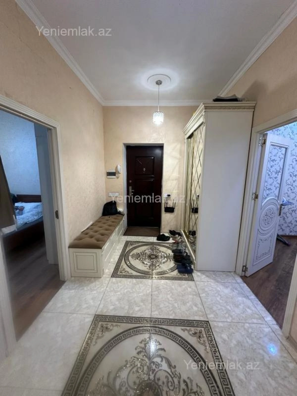 Satılır 2 otaqlı yeni tikili 101 m²