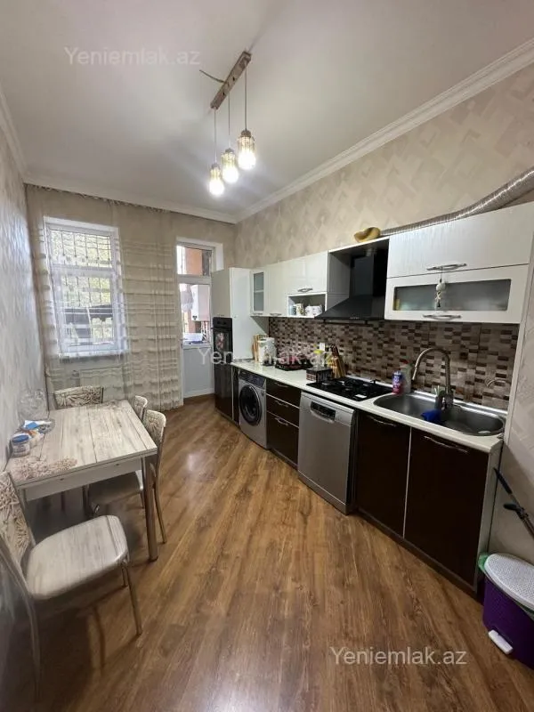 Satılır 2 otaqlı yeni tikili 101 m²