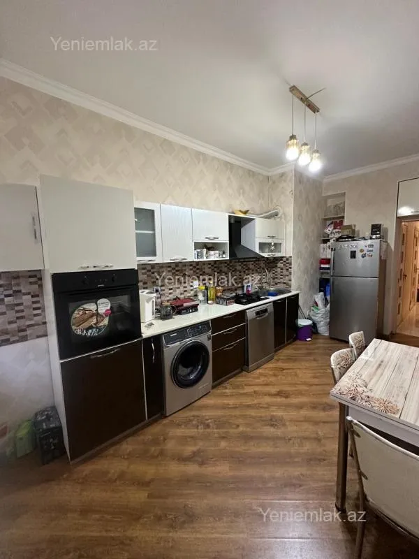 Satılır 2 otaqlı yeni tikili 101 m²