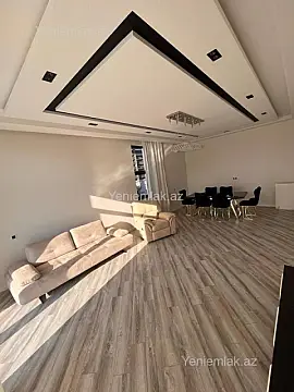 Satılır 5 otaqlı həyət evi 300 m²