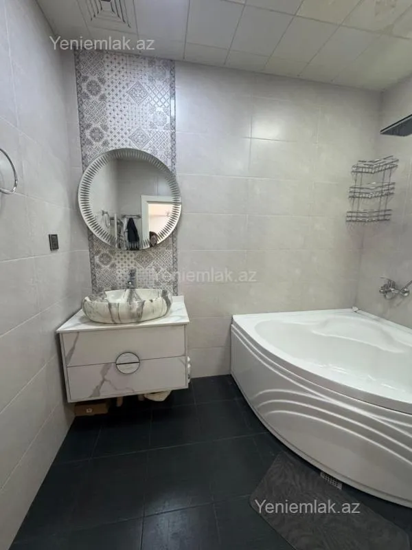 Satılır 2 otaqlı yeni tikili 80 m²