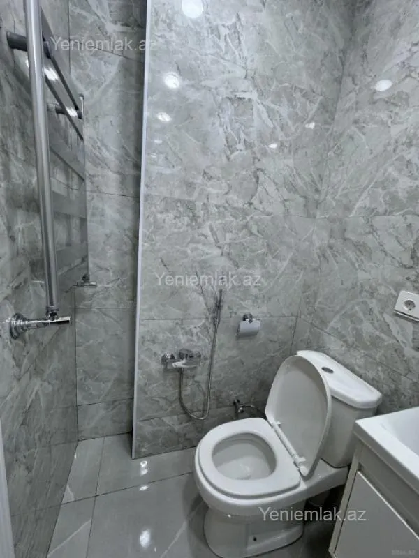 Satılır 2 otaqlı yeni tikili 58 m²