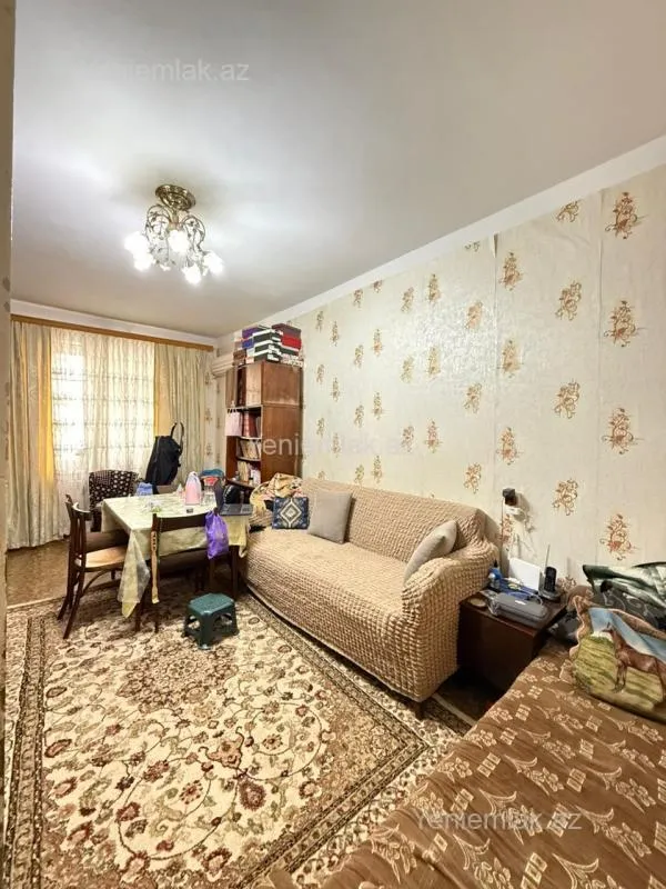 Satılır 2 otaqlı köhnə tikili 60 m²