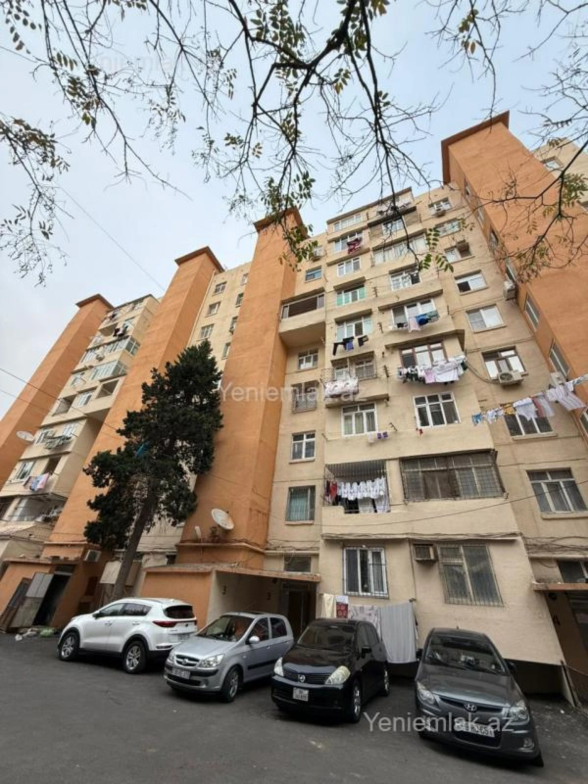 Satılır 2 otaqlı köhnə tikili 60 m²