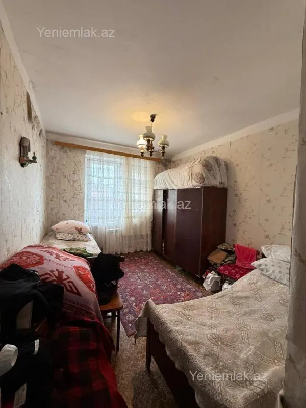 Satılır 2 otaqlı köhnə tikili 60 m²