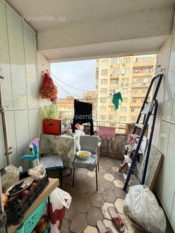 Satılır 2 otaqlı köhnə tikili 60 m²