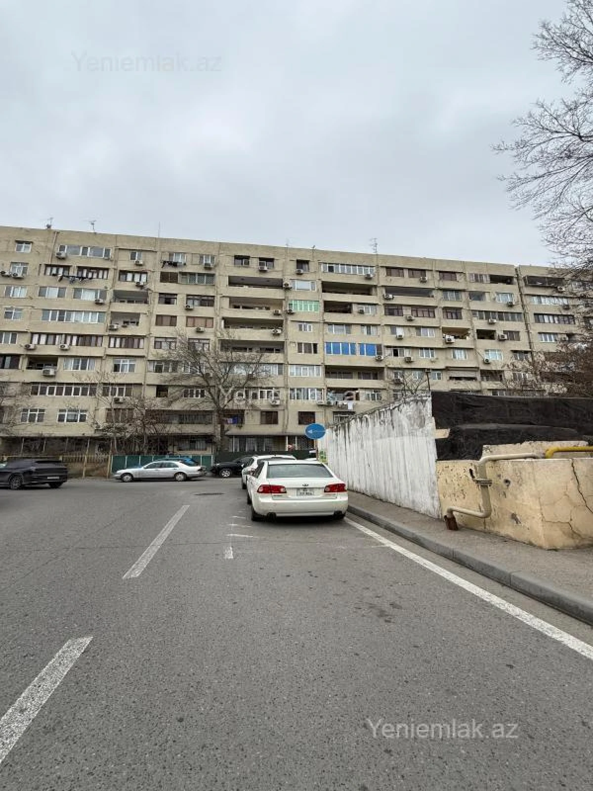 Satılır 2 otaqlı köhnə tikili 52 m²