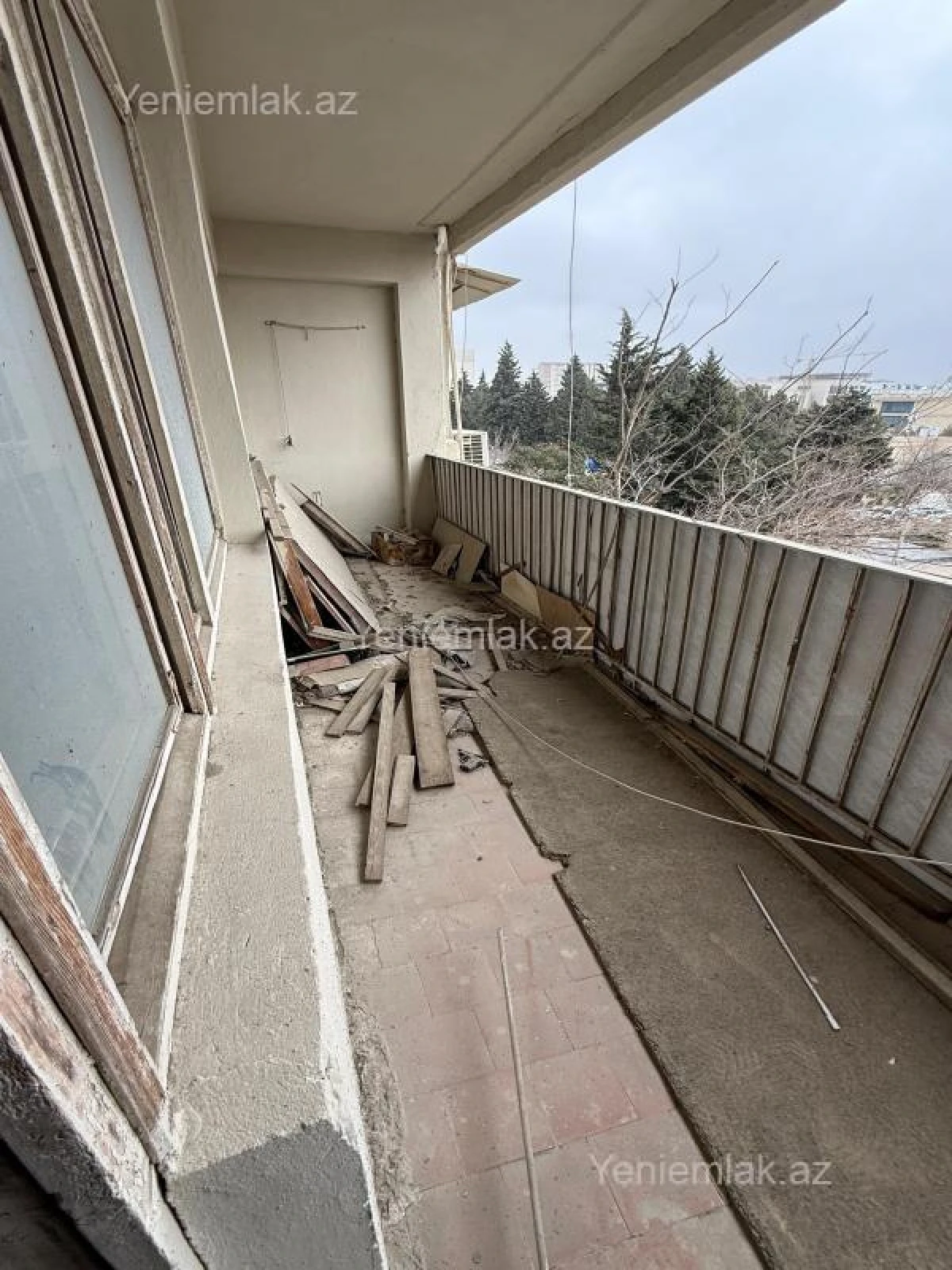 Satılır 2 otaqlı köhnə tikili 52 m²