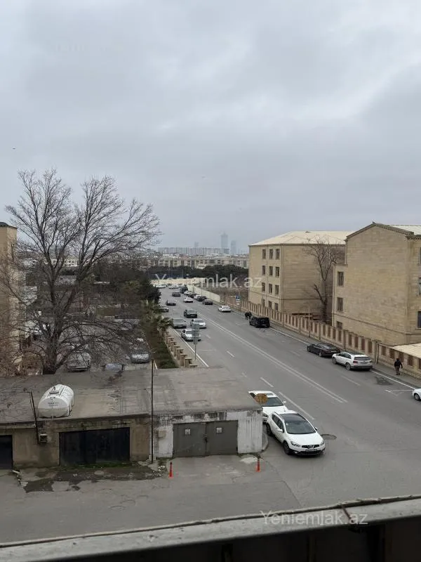 Satılır 2 otaqlı köhnə tikili 52 m²