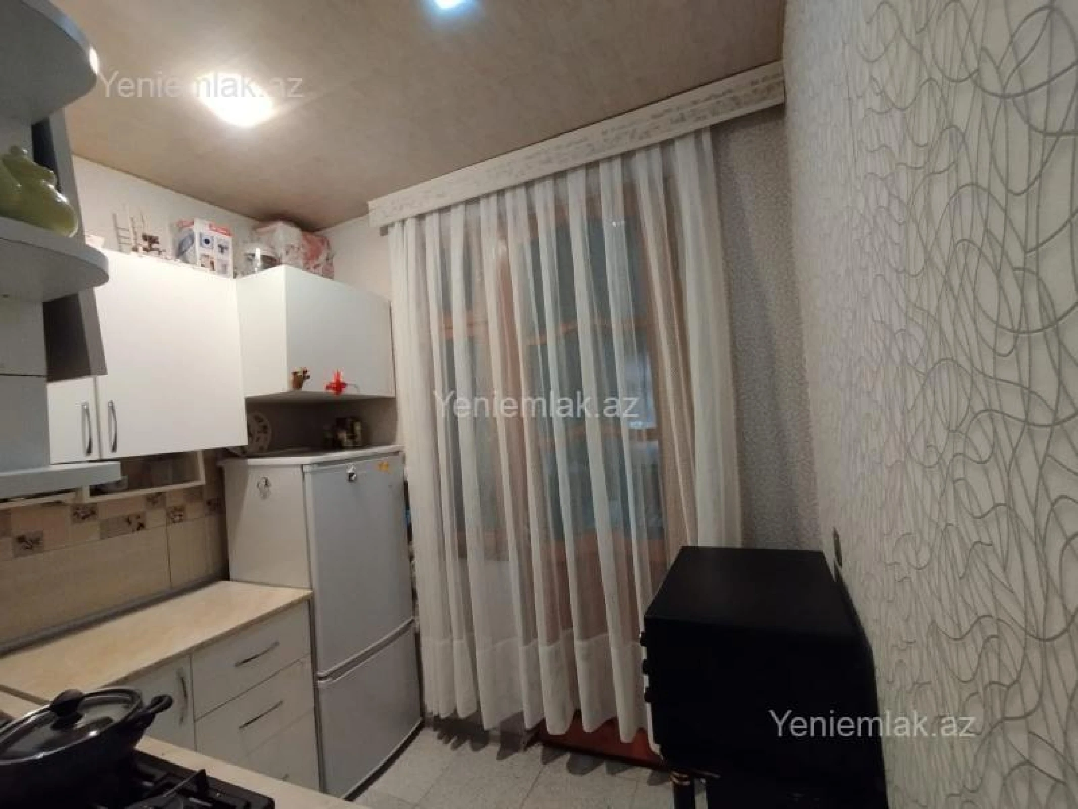 Satılır 3 otaqlı köhnə tikili 70 m²