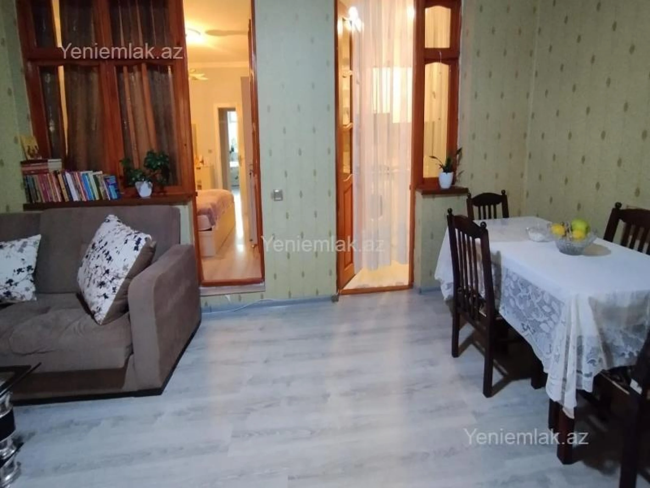 Satılır 3 otaqlı köhnə tikili 70 m²