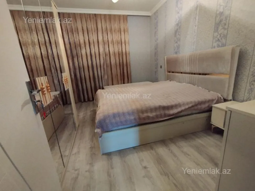 Satılır 3 otaqlı köhnə tikili 70 m²