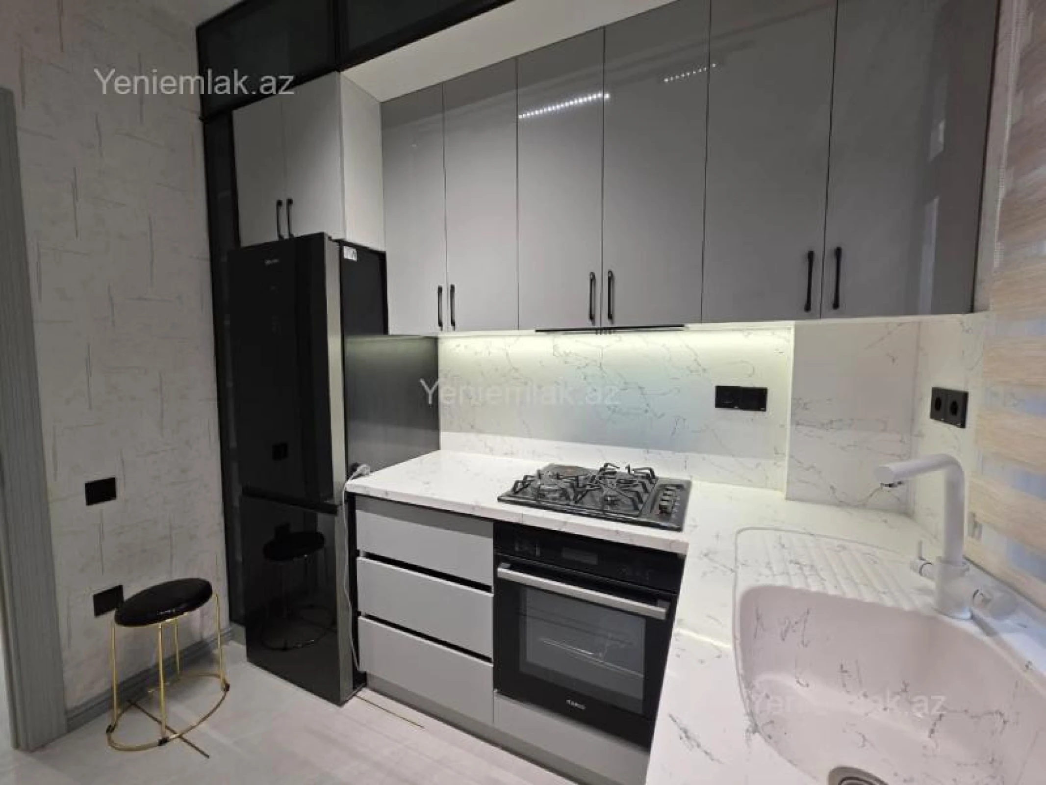 Satılır 2 otaqlı yeni tikili 55 m²