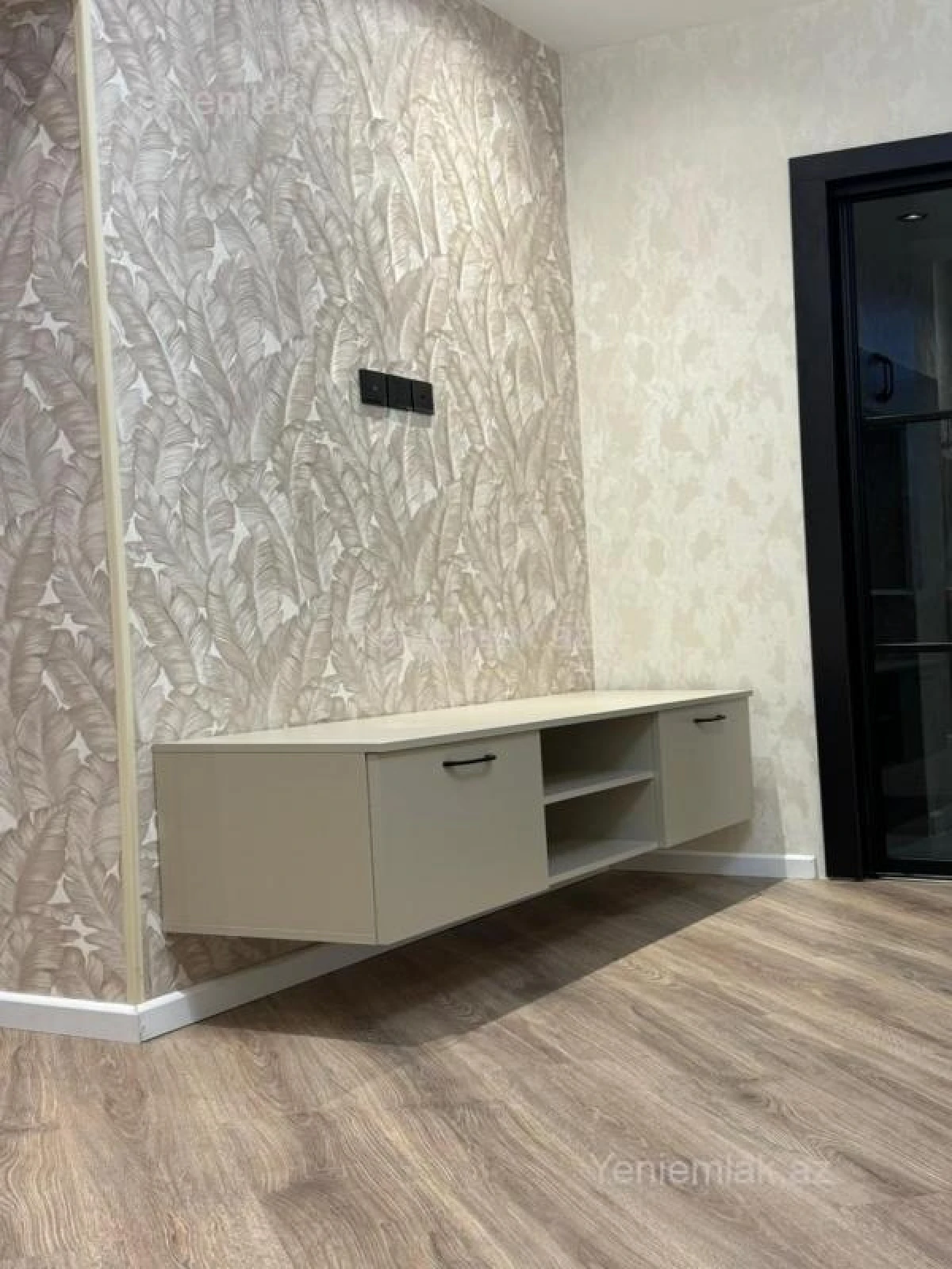 Satılır 2 otaqlı köhnə tikili 45 m²