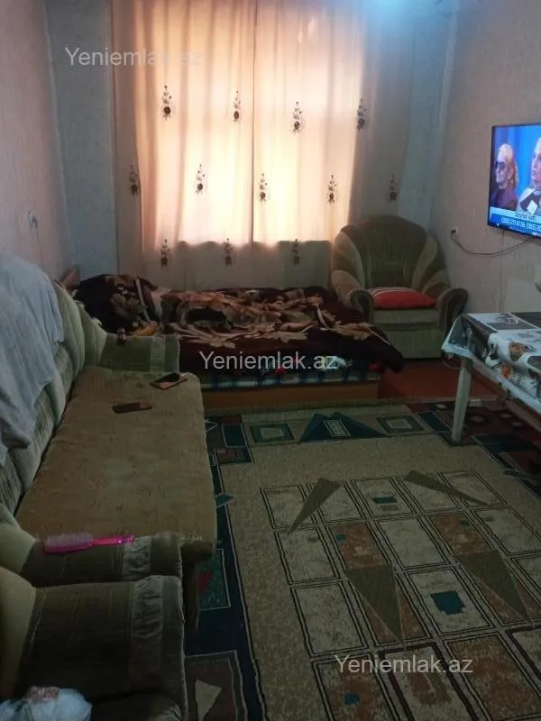 Satılır 2 otaqlı köhnə tikili 60 m²