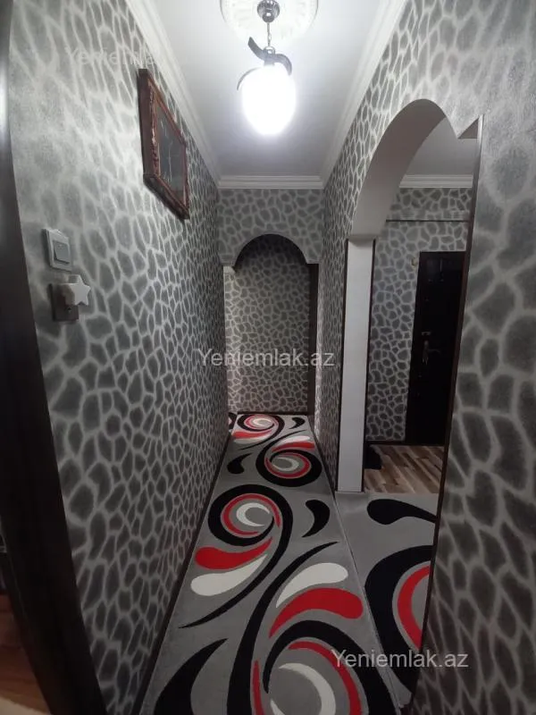 Satılır 3 otaqlı köhnə tikili 75 m²