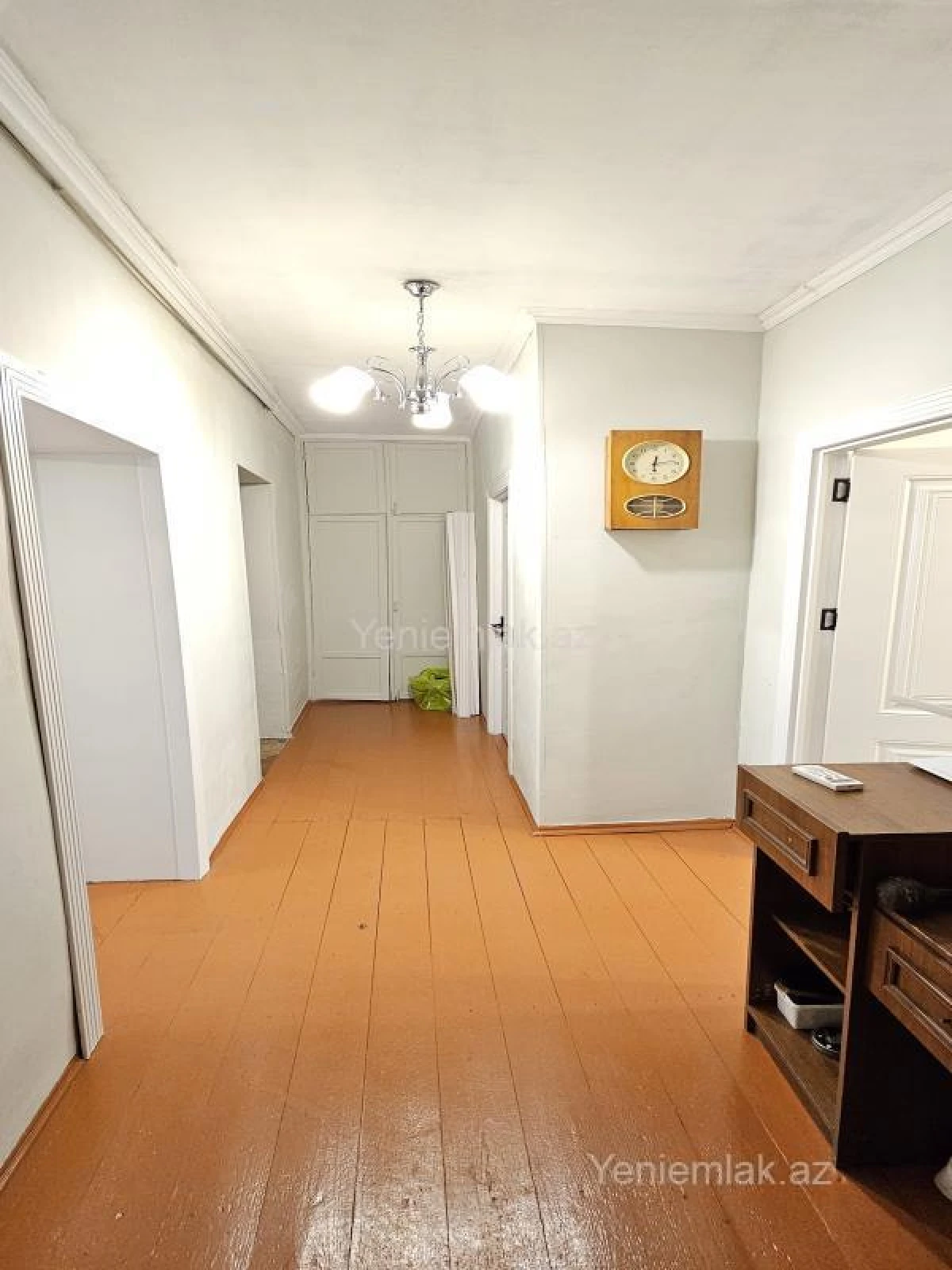 Satılır 4 otaqlı köhnə tikili 90 m²