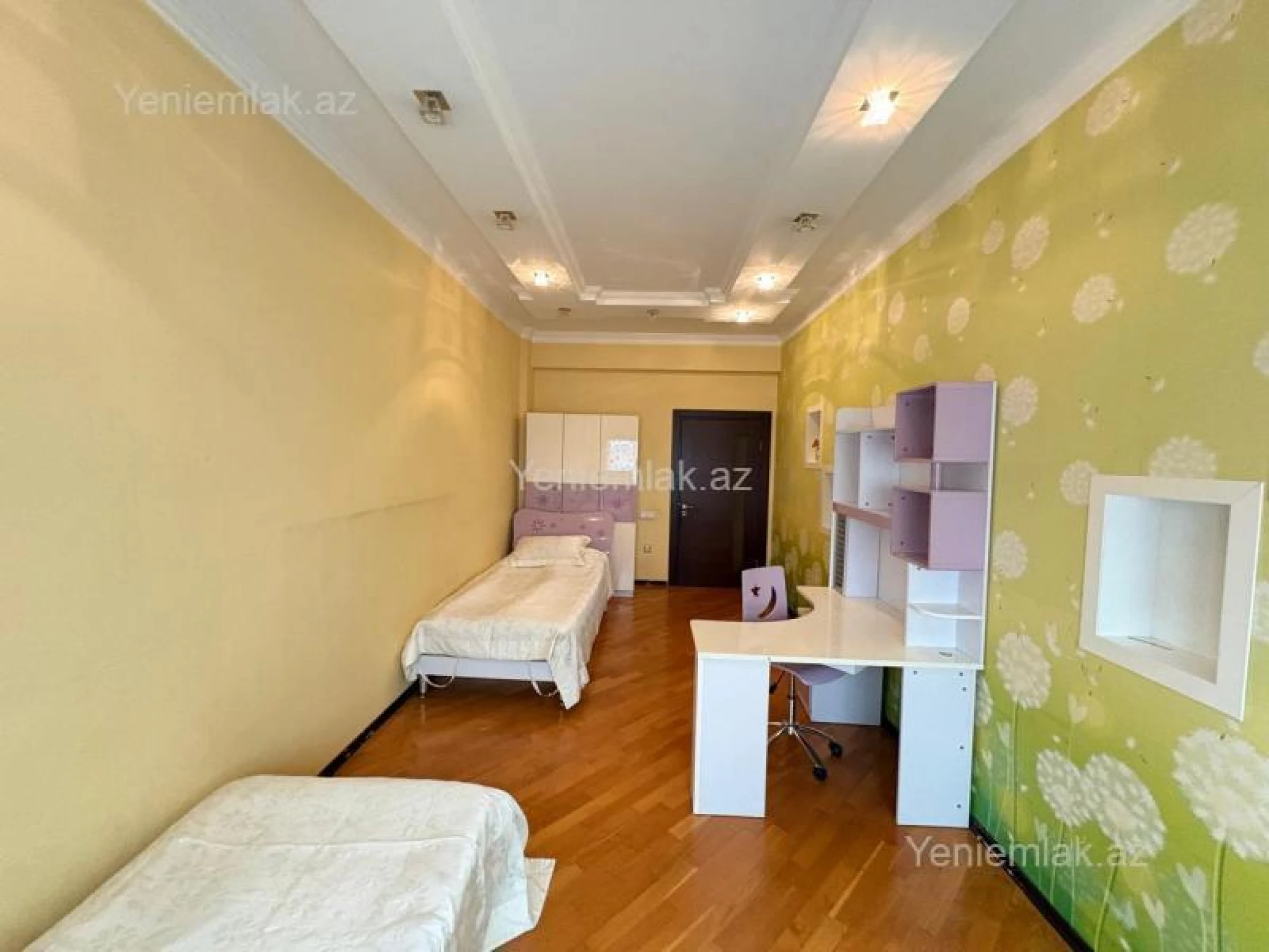 Satılır 3 otaqlı yeni tikili 156 m²