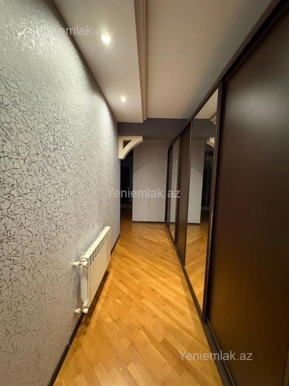 Satılır 3 otaqlı yeni tikili 156 m²