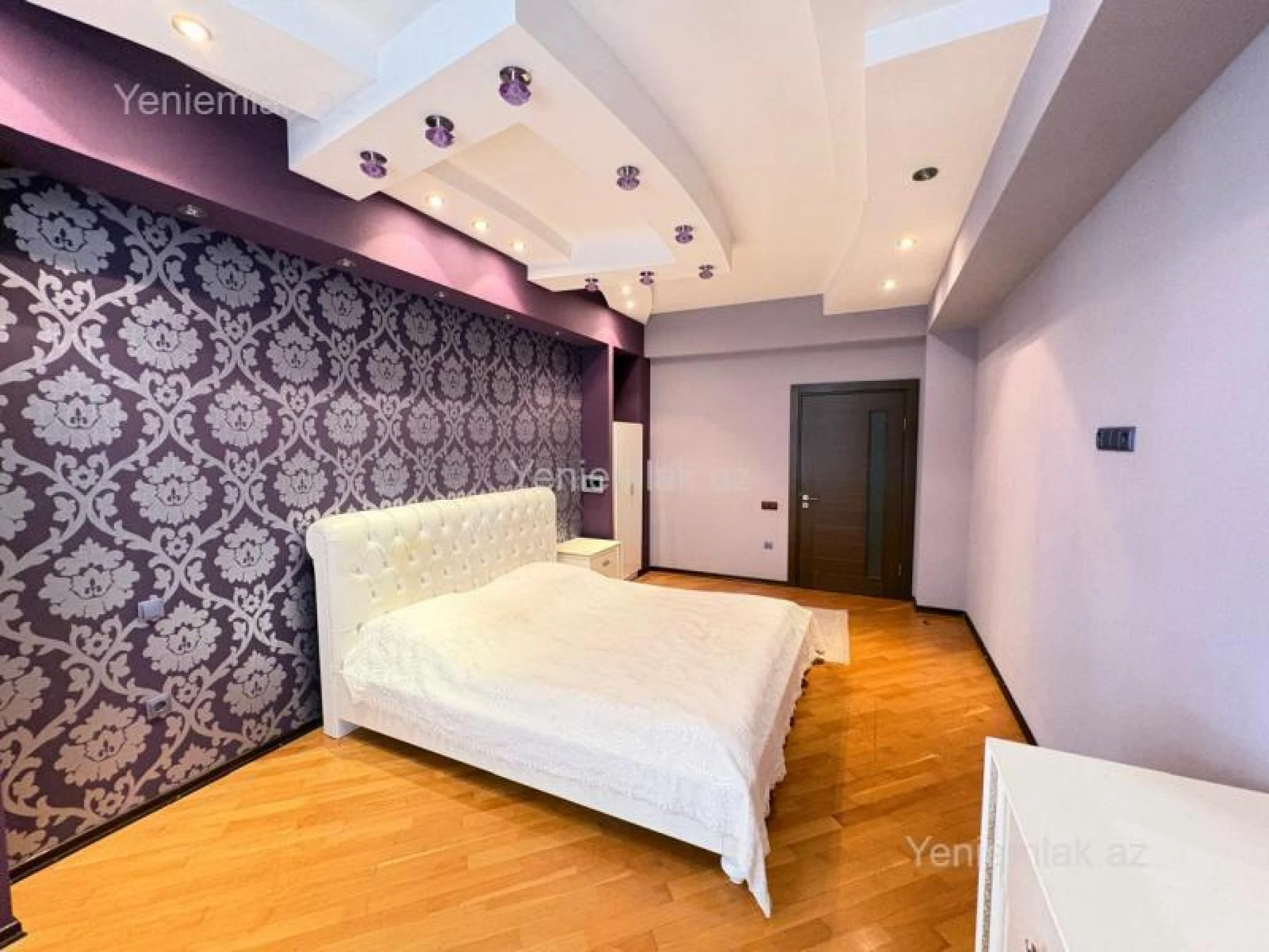 Satılır 3 otaqlı yeni tikili 156 m²