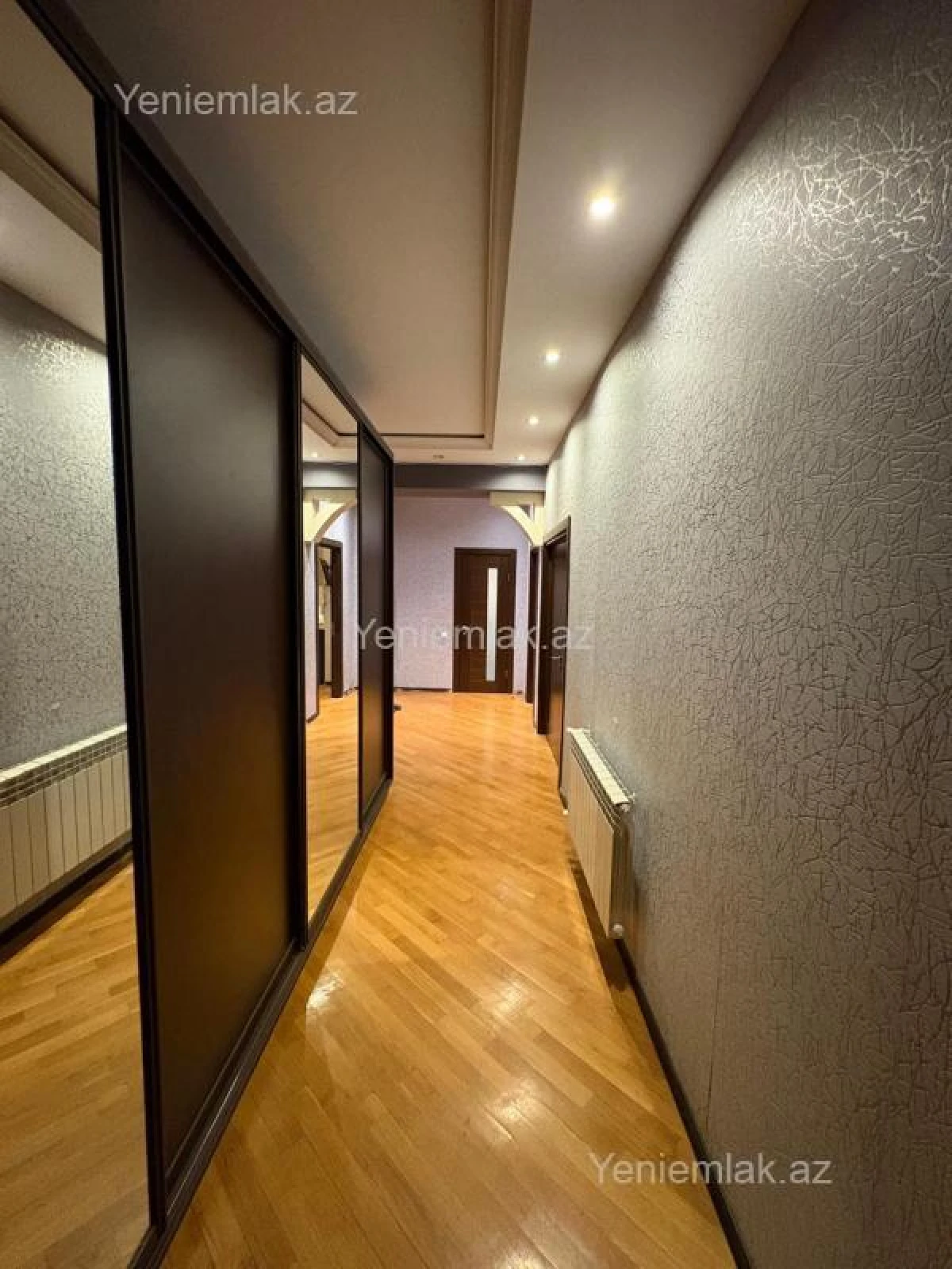 Satılır 3 otaqlı yeni tikili 156 m²