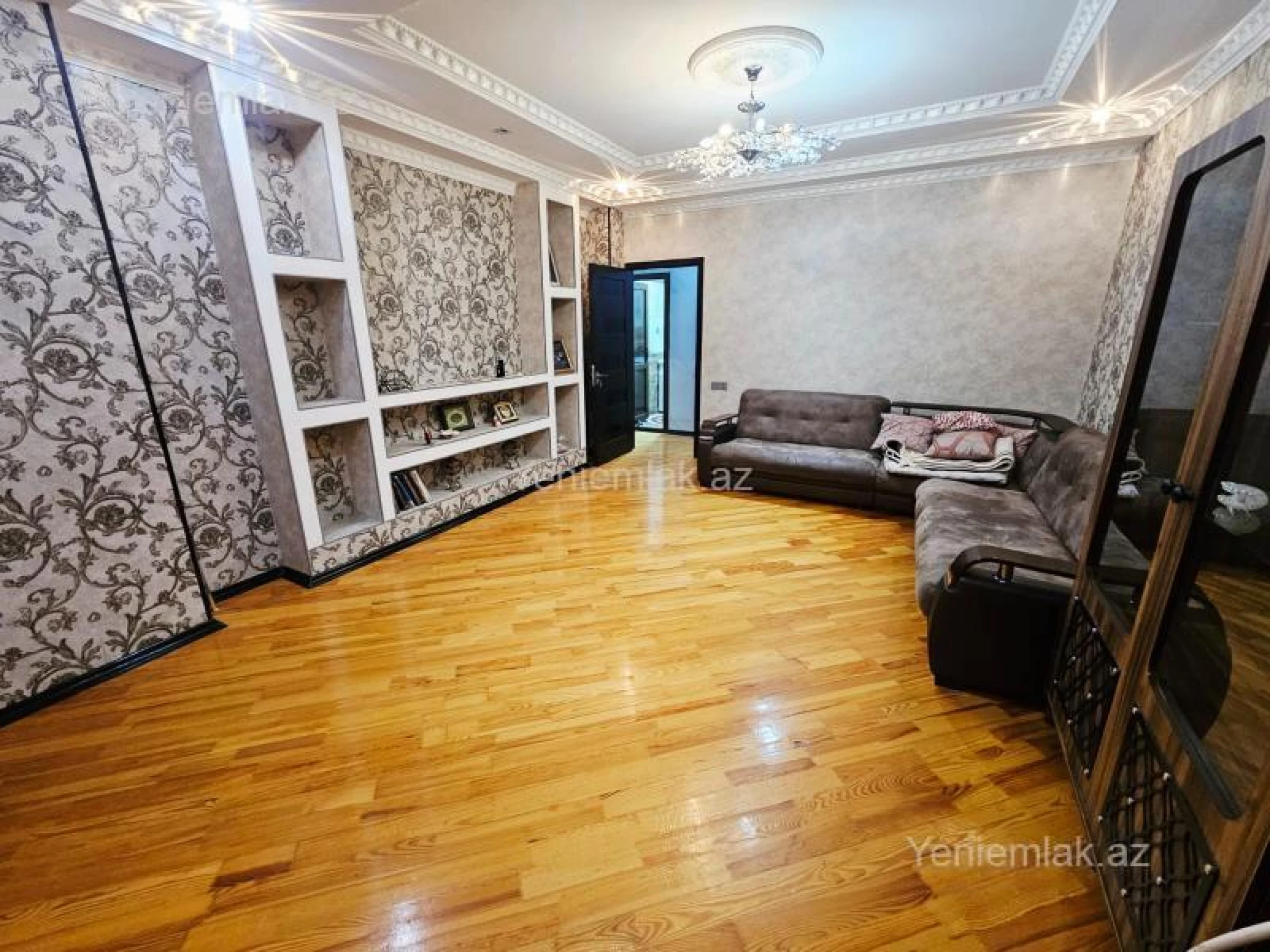 Satılır 3 otaqlı yeni tikili 85 m²