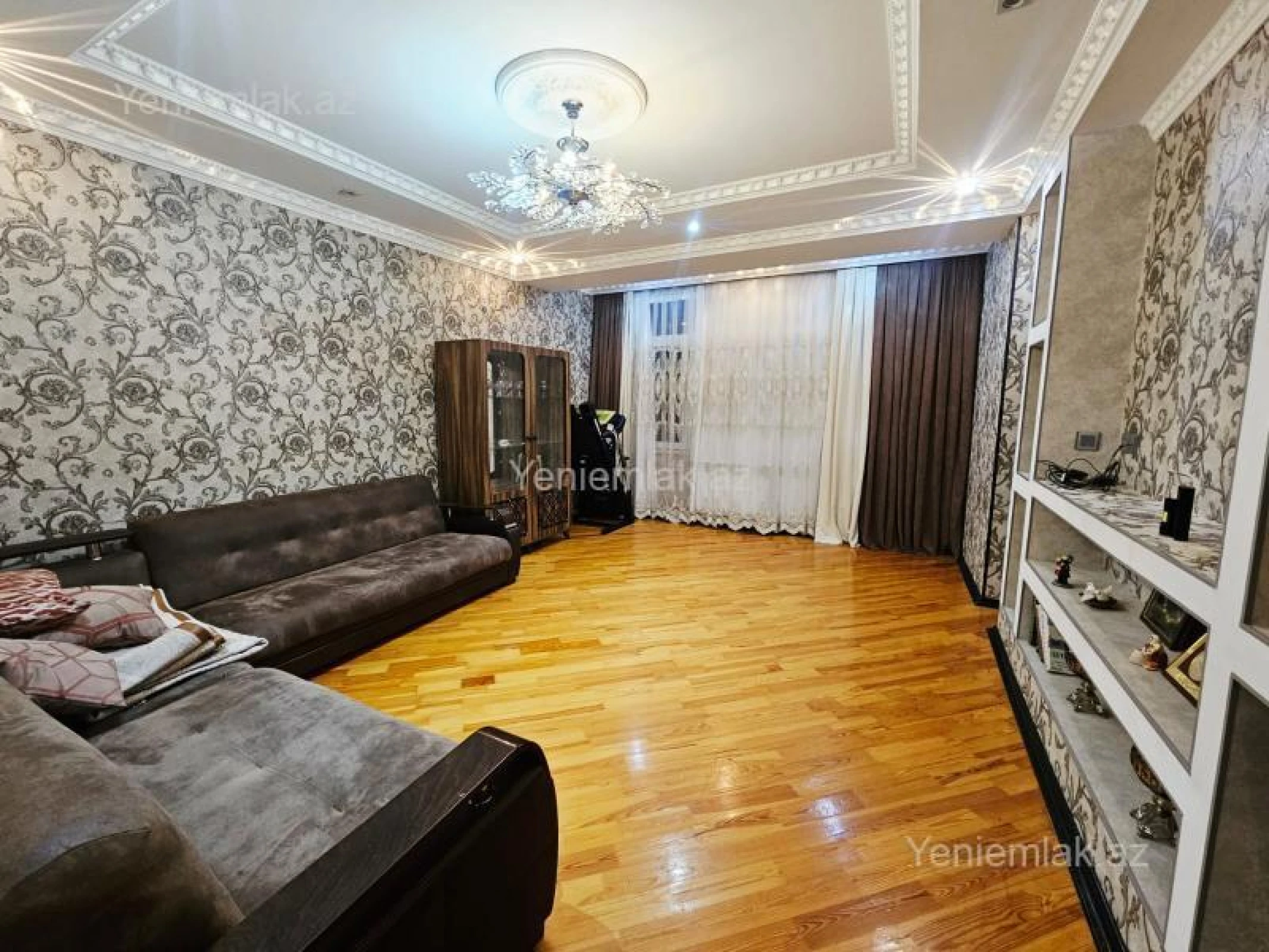 Satılır 3 otaqlı yeni tikili 85 m²