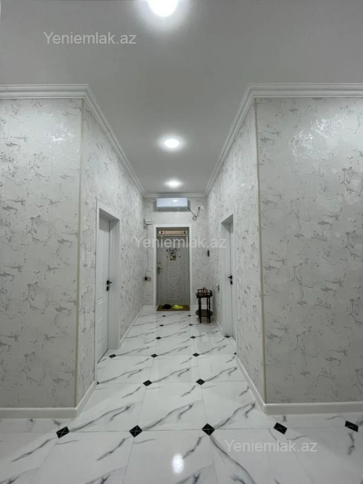 Satılır 4 otaqlı həyət evi 145 m²