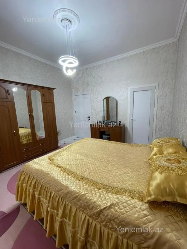 Satılır 4 otaqlı həyət evi 145 m²