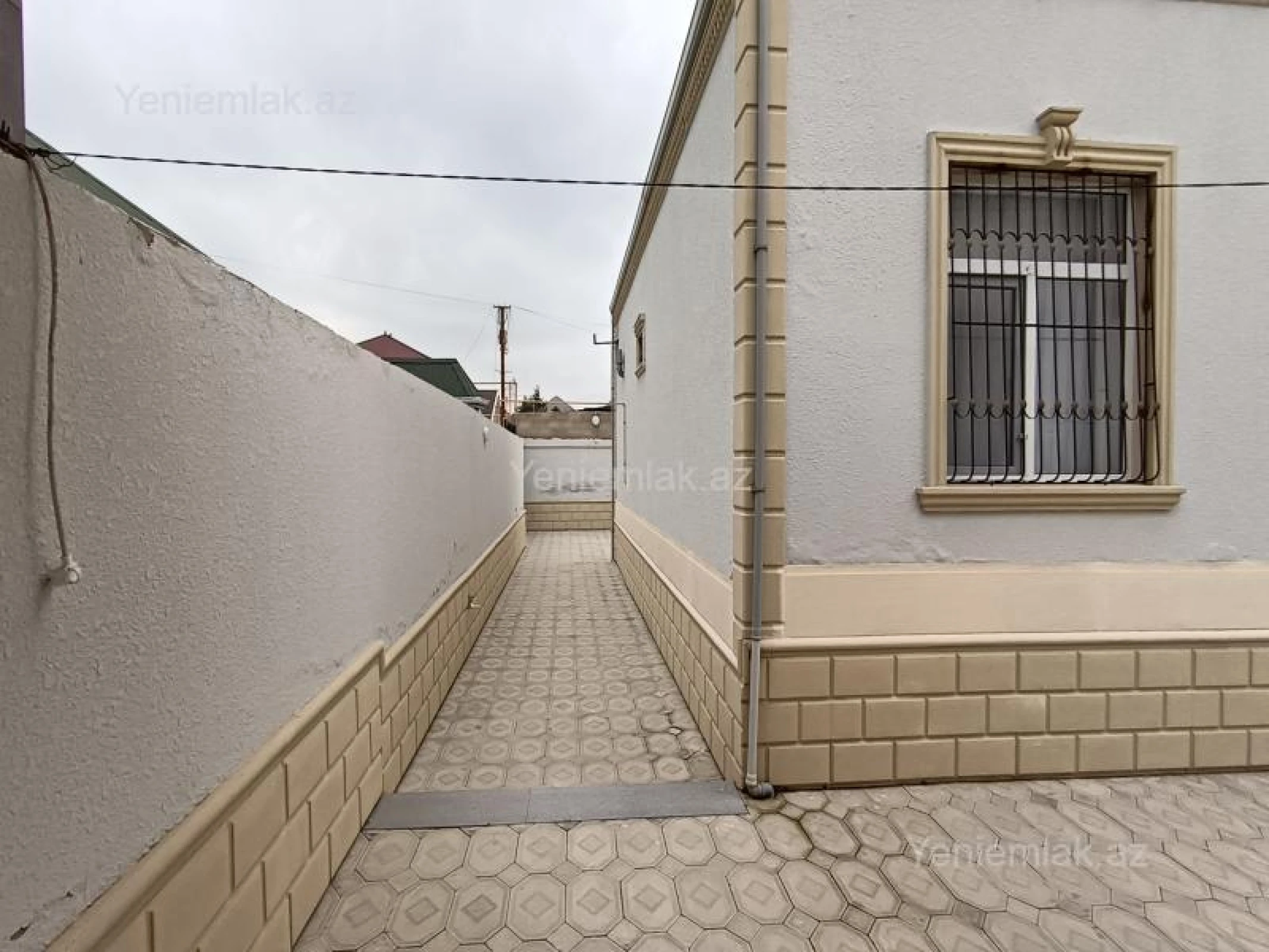Satılır 4 otaqlı həyət evi 145 m²
