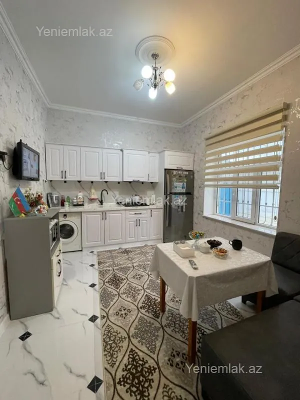 Satılır 4 otaqlı həyət evi 145 m²