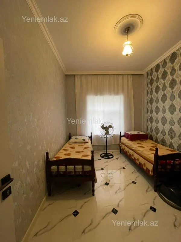Satılır 4 otaqlı həyət evi 145 m²