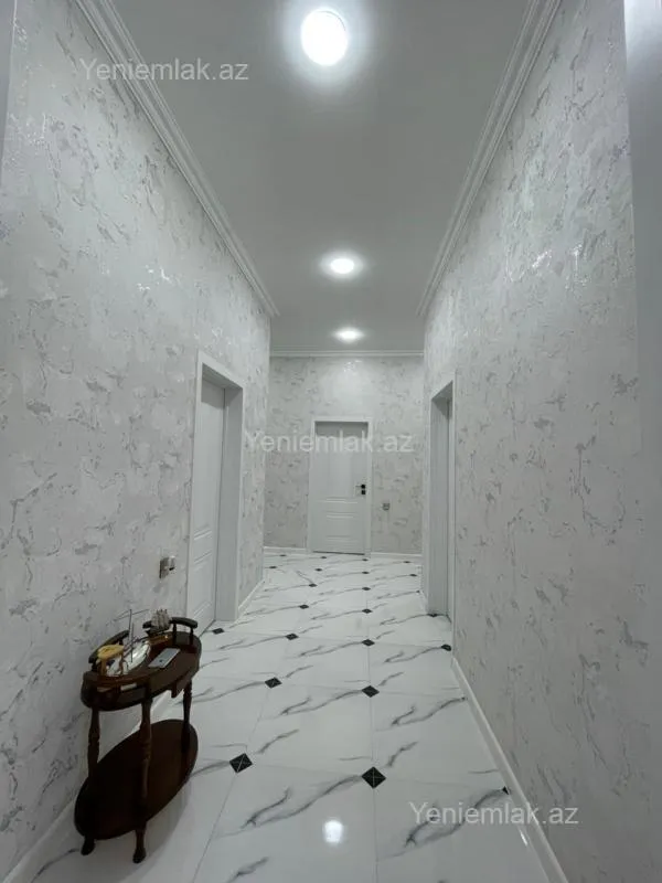 Satılır 4 otaqlı həyət evi 145 m²