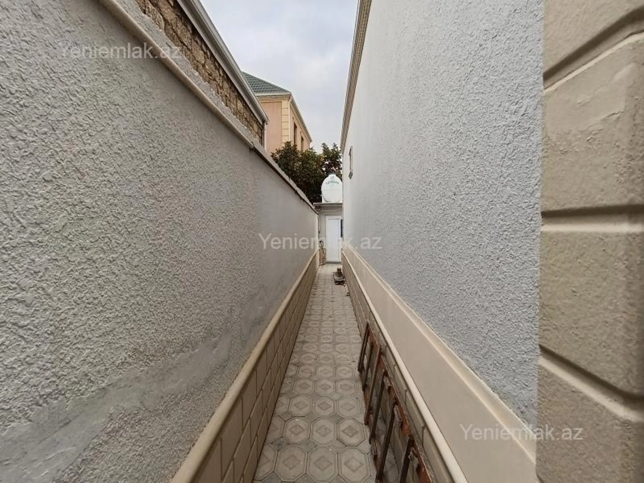 Satılır 4 otaqlı həyət evi 145 m²