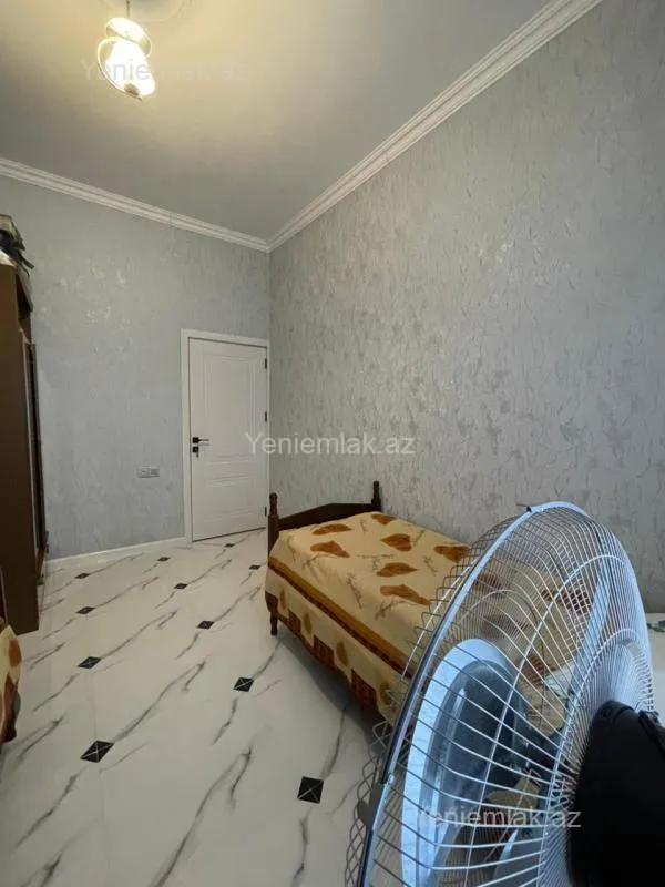 Satılır 4 otaqlı həyət evi 145 m²
