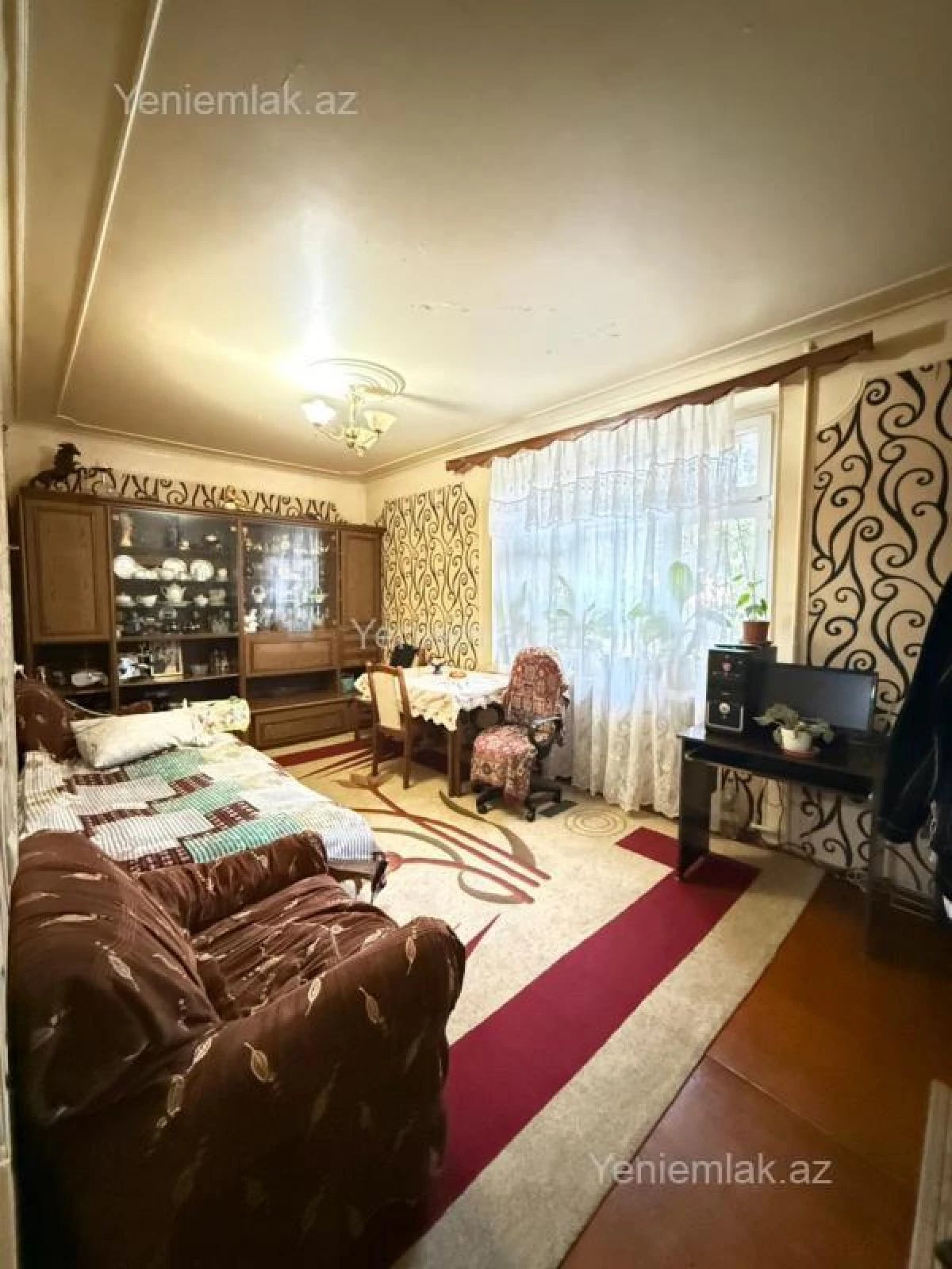 Satılır 2 otaqlı köhnə tikili 65 m²