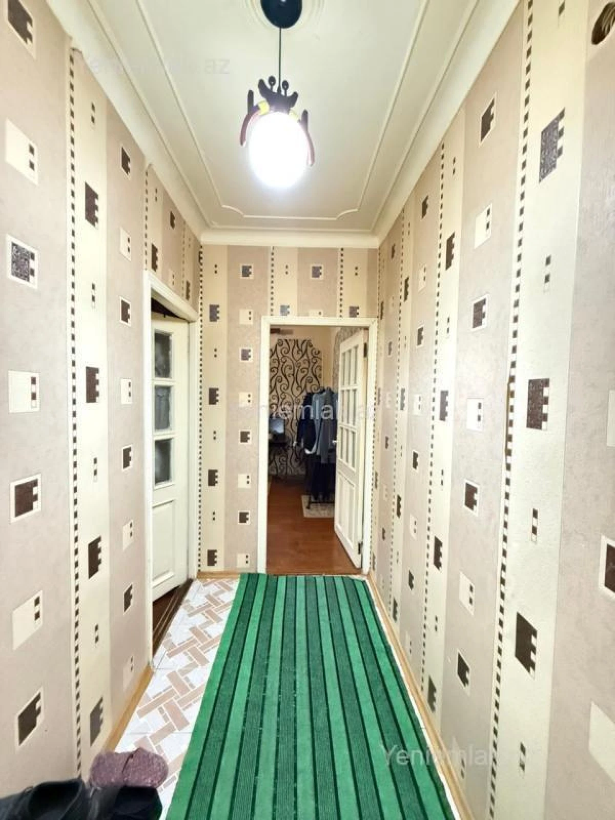 Satılır 2 otaqlı köhnə tikili 65 m²