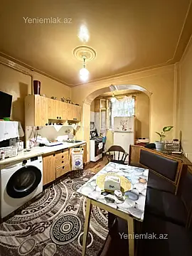 Satılır 2 otaqlı köhnə tikili 65 m²