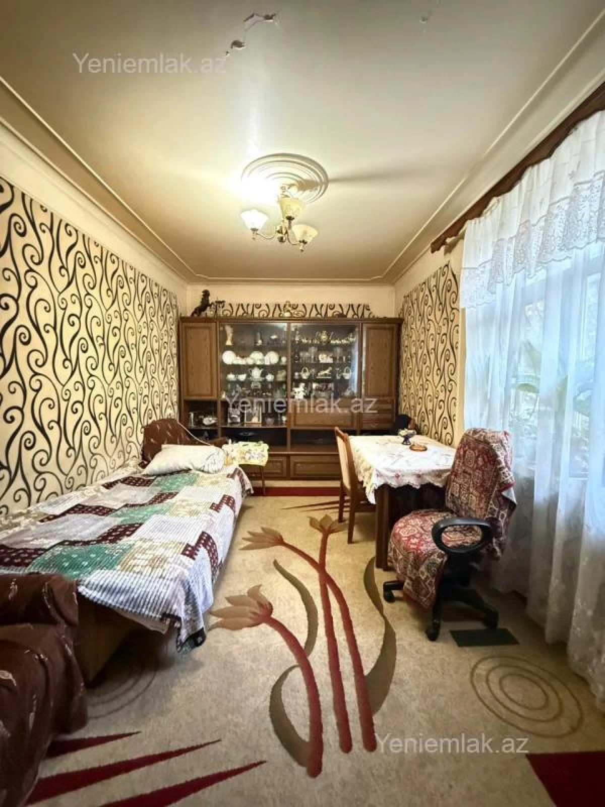 Satılır 2 otaqlı köhnə tikili 65 m²