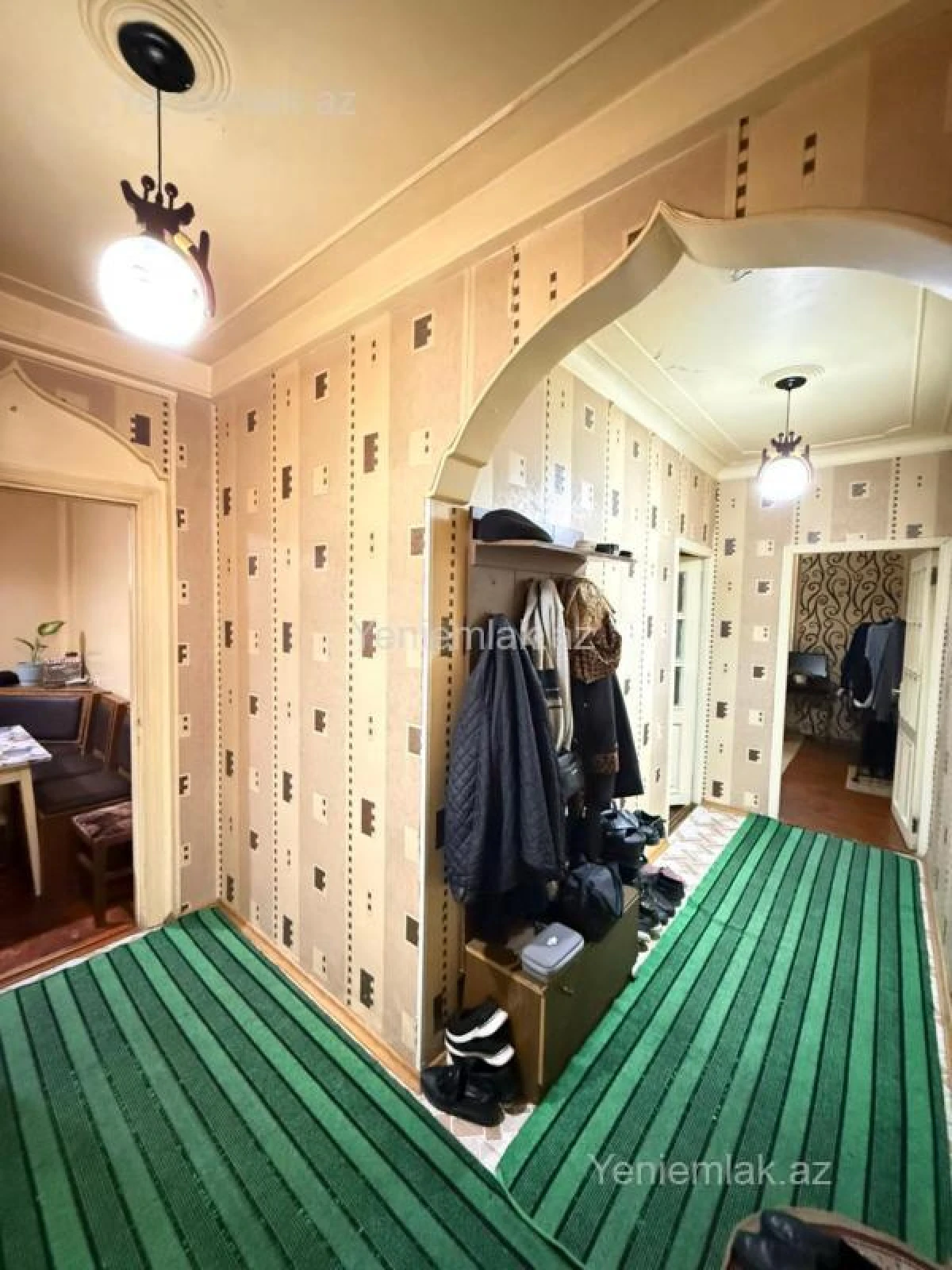 Satılır 2 otaqlı köhnə tikili 65 m²