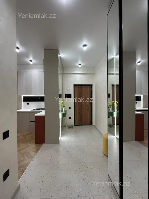 Satılır 3 otaqlı yeni tikili 70 m²