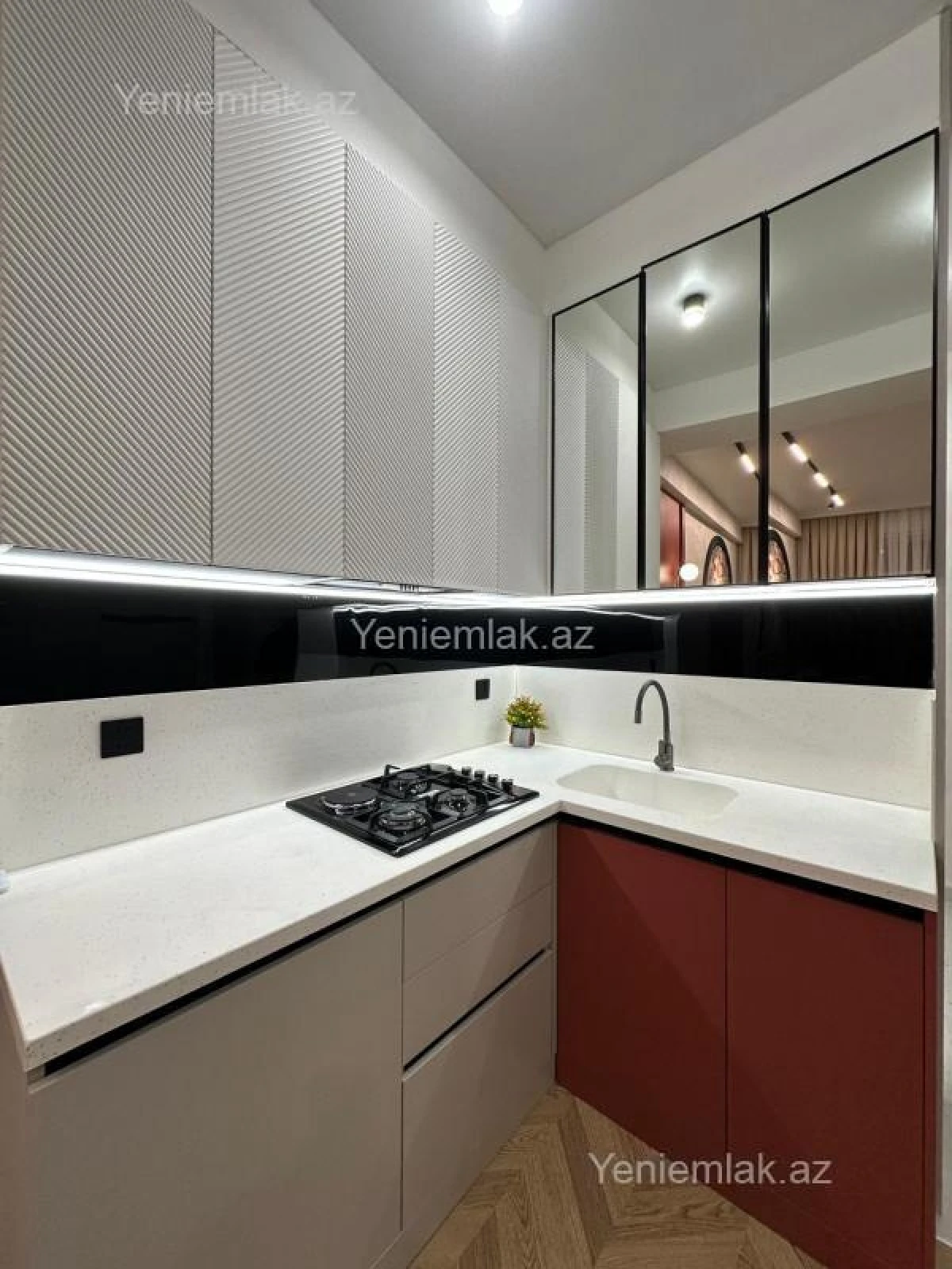 Satılır 3 otaqlı yeni tikili 70 m²