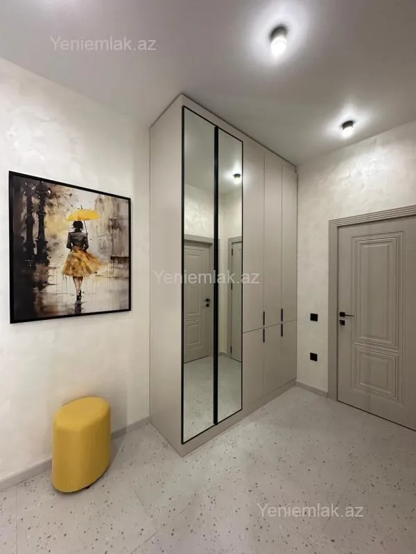 Satılır 3 otaqlı yeni tikili 70 m²