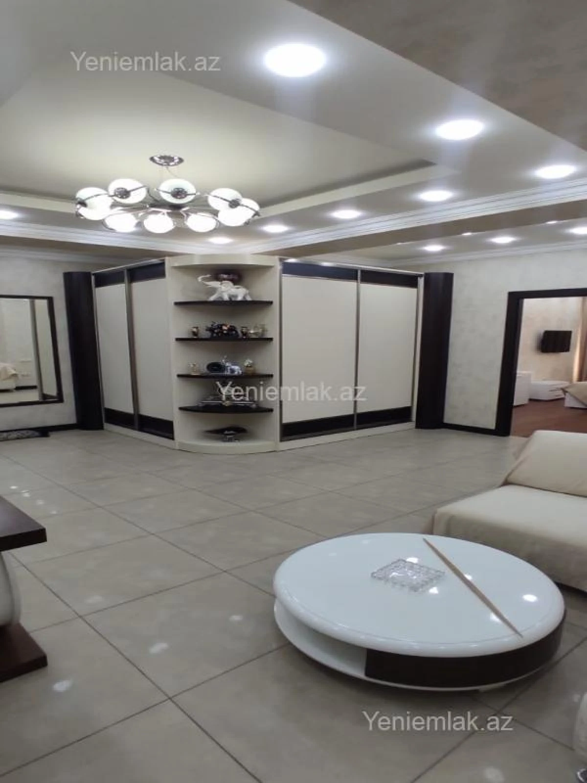 Satılır 3 otaqlı yeni tikili 127 m²