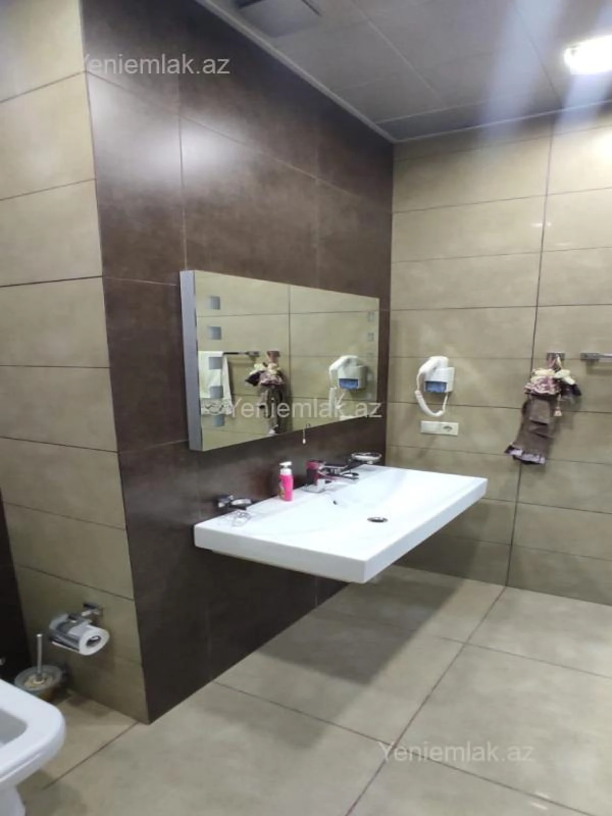 Satılır 3 otaqlı yeni tikili 127 m²